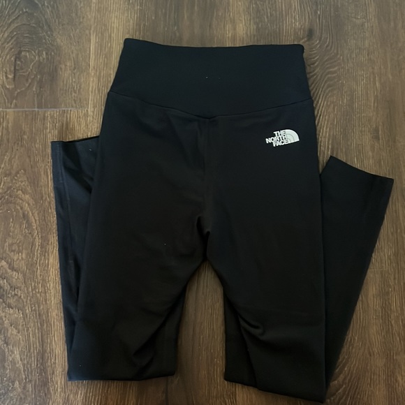 North Face Black leggings in size small - Picture 2 of 2